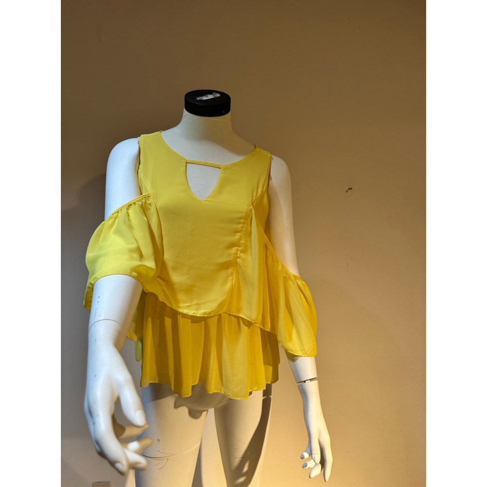 T118- Souchi made in Turkey yellow opened shoulder top size M